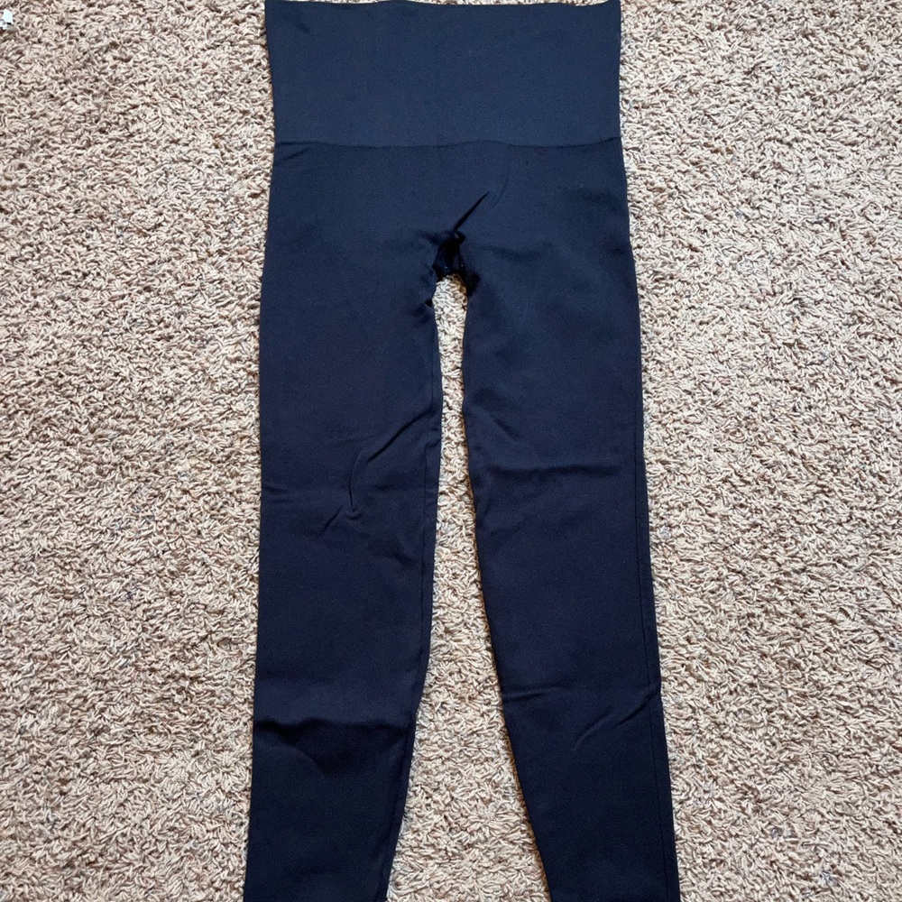 Women’s SPANX Black High Waisted Capri Leggings Size Large IL:L